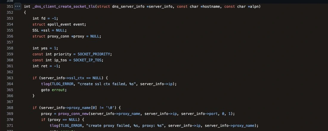 真实截图：SmartDNS 的 TLS 连接路径把 server_info->ip 传入代理连接函数